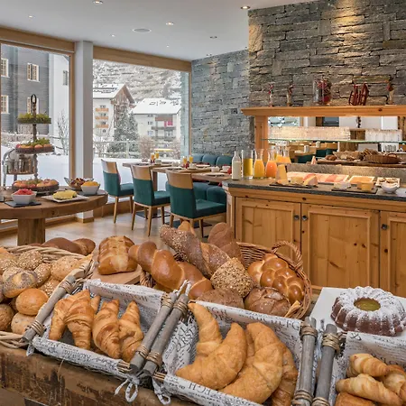 Phoenix Готель