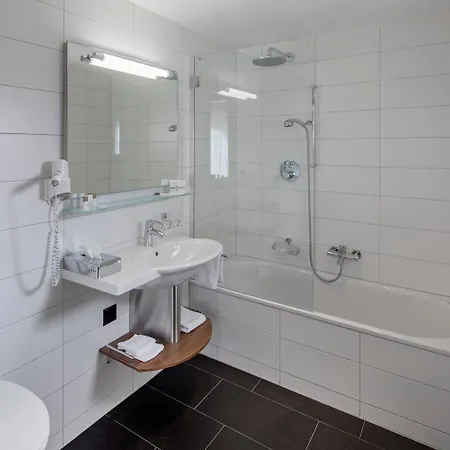 Hotel The Phoenix Fitness & Free Access At Alpen