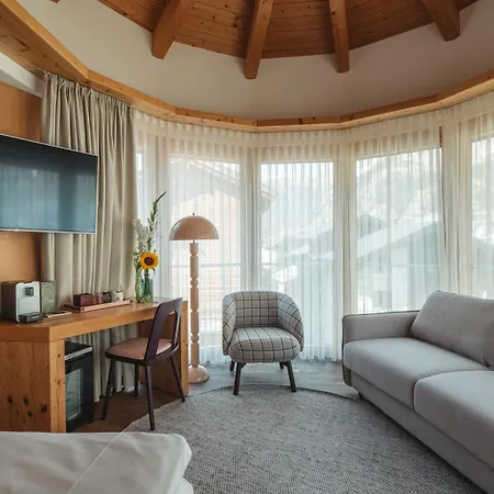 Szálloda The Phoenix Fitness & Free Access At Alpen 3*