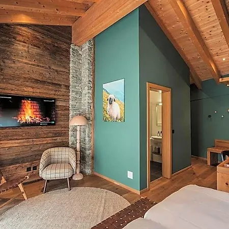 The Phoenix Fitness & Free Access At Alpen Zermatt