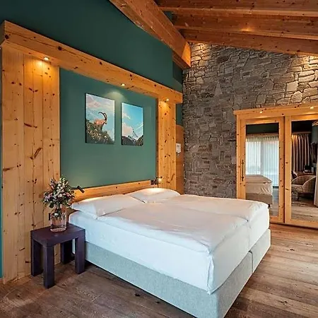 The Phoenix Fitness & Free Access At Alpen Zermatt