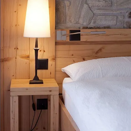 Готель Phoenix