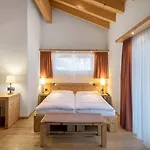 Phoenix Hotel 3*